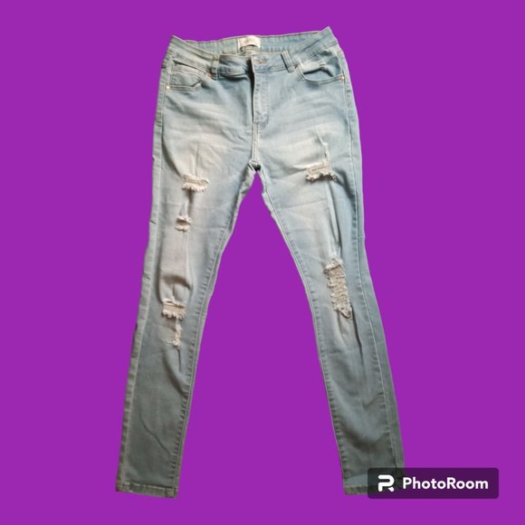 NWOT Track 23 Jeans Women's Blue Skinny Mid Rise Denim Distressed Jean Size 13 - Picture 1 of 9